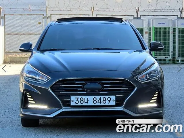 Hyundai Sonata 2018 — photo 1