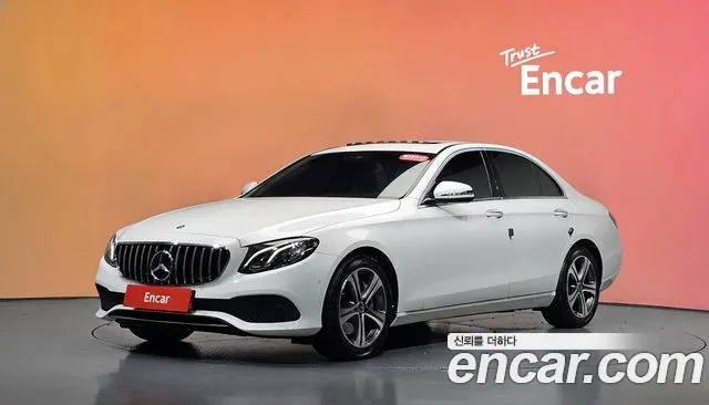 Mercedes-Benz E-Class 2019 — photo 1