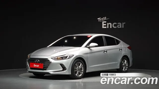 Hyundai AVANTE 2017 — photo 1