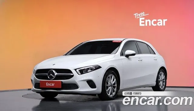Mercedes-Benz A-Class 2020 — photo 1