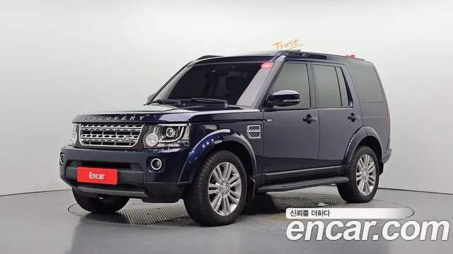 Land Rover Discovery 2016 — photo 1