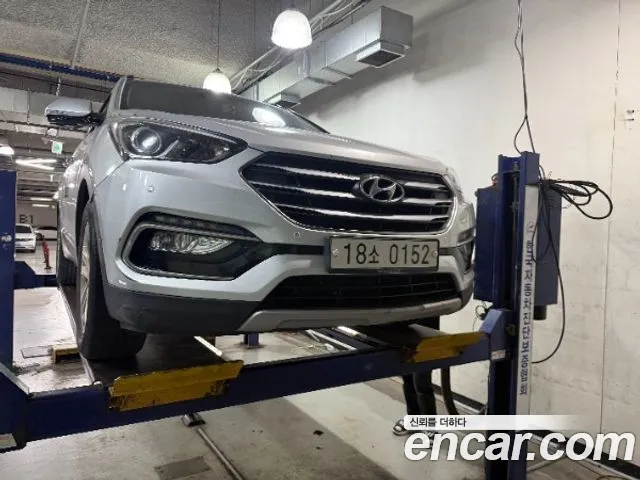 Hyundai Santafe 2016 — photo 1