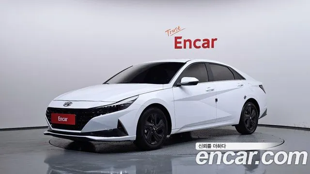 Hyundai AVANTE 2023 — photo 1