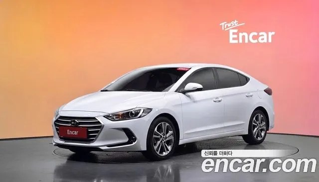 Hyundai AVANTE 2018 — photo 1