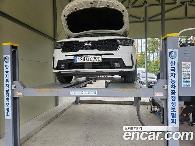 Kia Sorento 2021 — photo 1