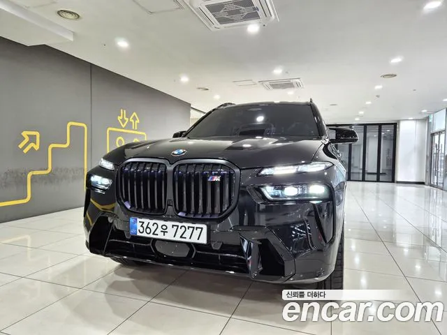 BMW X7 2025 — photo 1