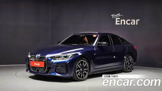 BMW i4 2022 — photo 1