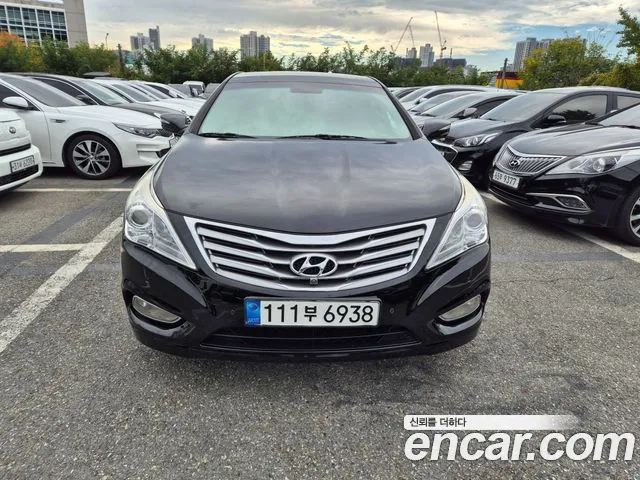 Hyundai Grandeur 2011 — photo 1