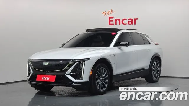 Cadillac Lyriq 2024 — photo 1