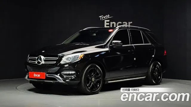 Mercedes-Benz GLE-Class 2018 — photo 1
