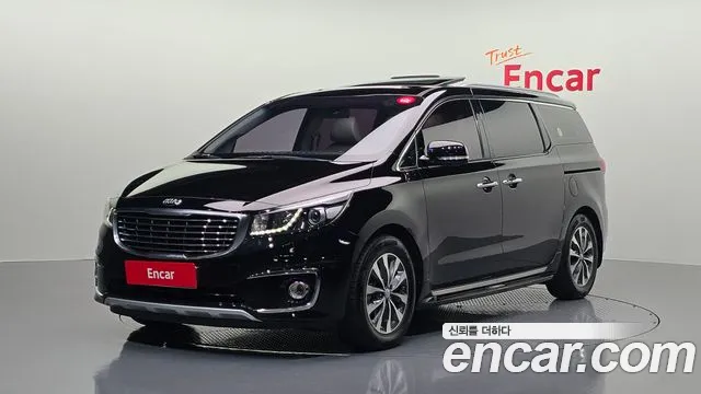 Kia Canival 2018 — photo 1