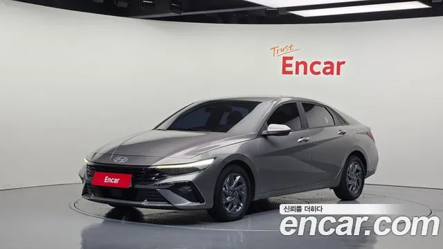 Hyundai AVANTE 2024 — photo 1