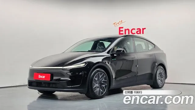 Tesla Model Y 2026 — photo 1