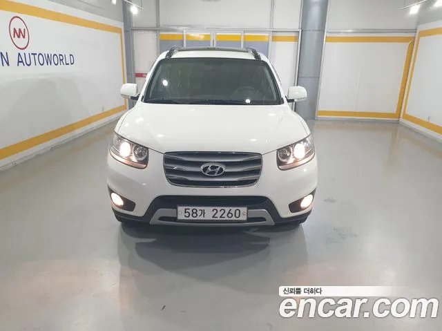 Hyundai Santafe 2012 — photo 1