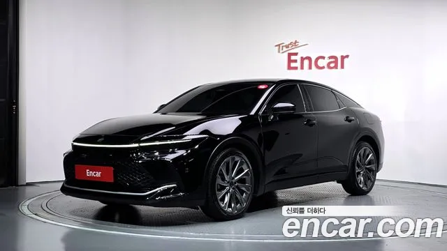Toyota Crown 2023 — photo 1