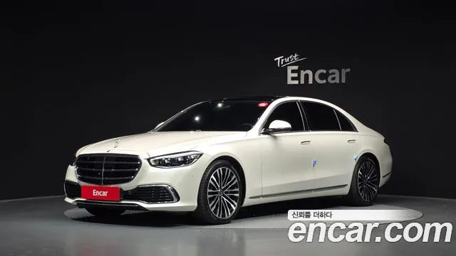 Mercedes-Benz S-Class 2023 — photo 1