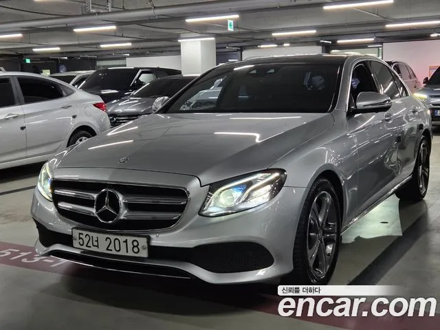 Mercedes-Benz E-Class 2017 — photo 1