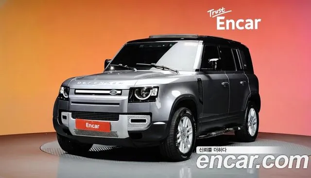 Land Rover Defender 2022 — photo 1