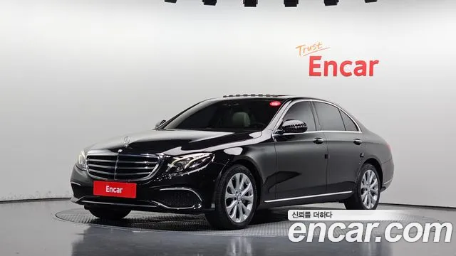 Mercedes-Benz E-Class 2017 — photo 1