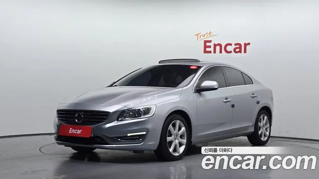 Volvo S60 2017 — photo 1
