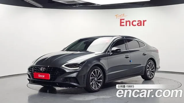 Hyundai Sonata 2022 — photo 1