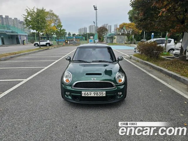 Mini Cooper 2013 — photo 1
