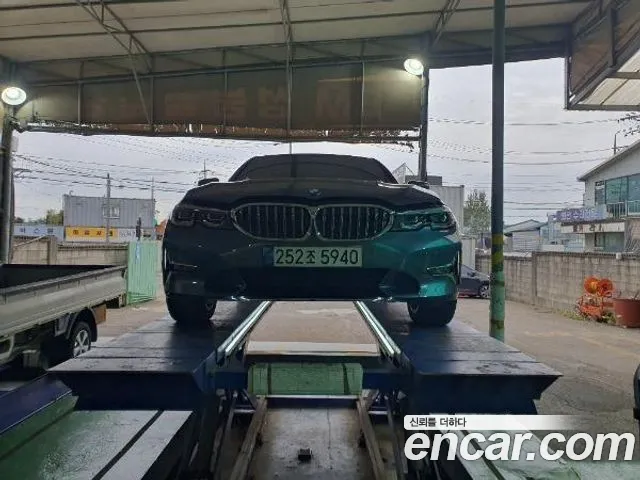 BMW 3-Series 2021 — photo 1