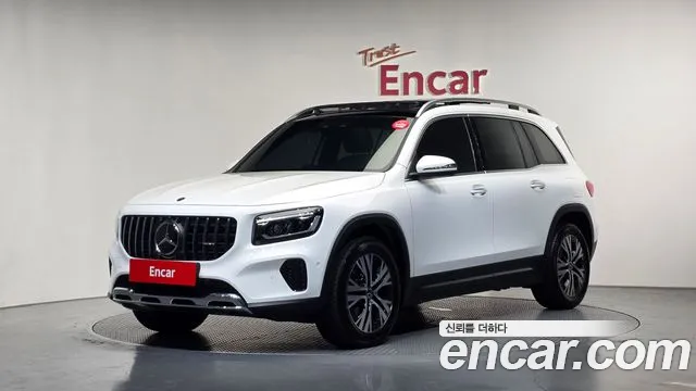 Mercedes-Benz GLB-Class 2024 — photo 1