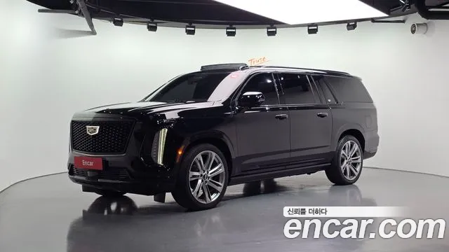 Cadillac Escalade 2025 — photo 1
