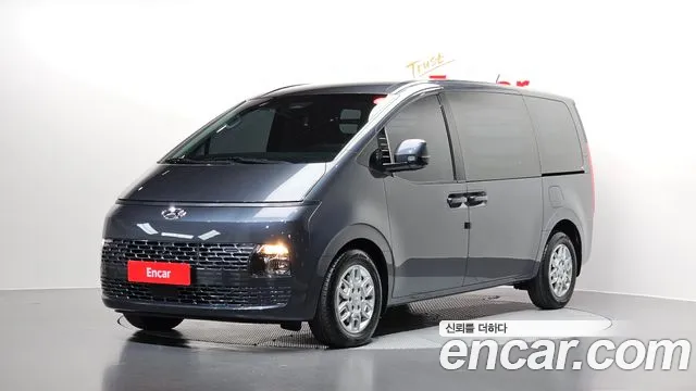 Hyundai Staria 2024 — photo 1