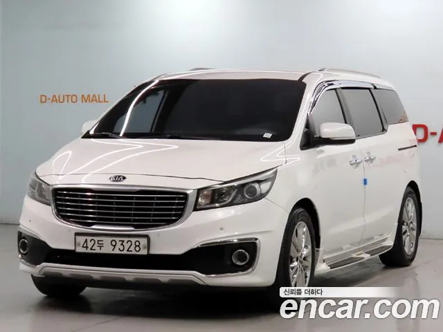 Kia Canival 2015 — photo 1