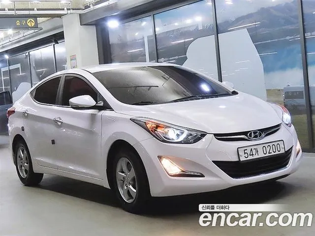 Hyundai AVANTE 2016 — photo 1