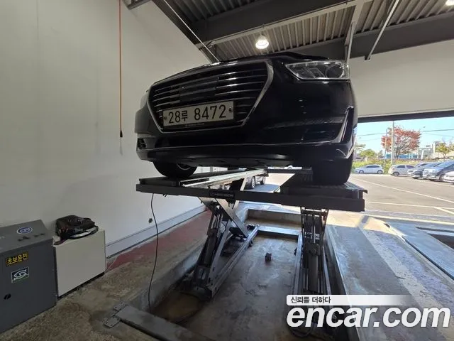 Genesis EQ900 2016 — photo 1