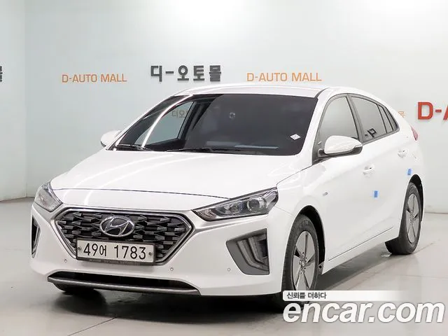 Hyundai Ioniq 2020 — photo 1