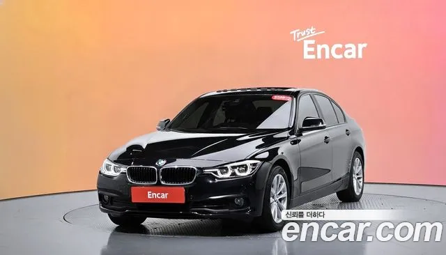 BMW 3-Series 2018 — photo 1
