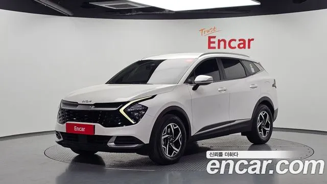 Kia Sportage 2023 — photo 1
