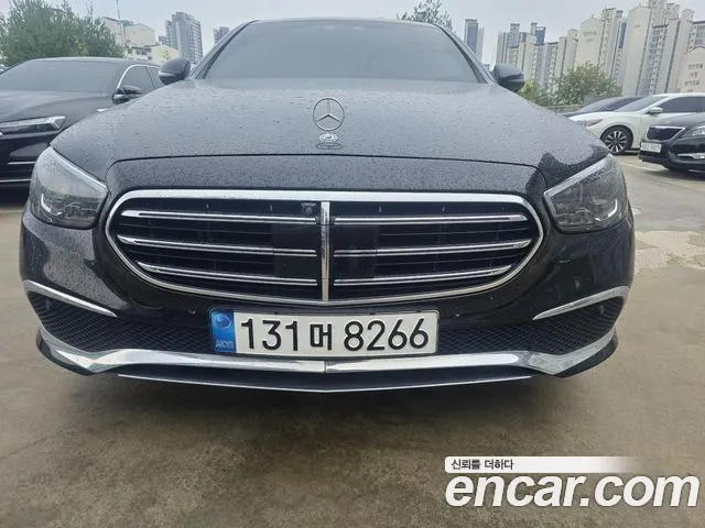 Mercedes-Benz E-Class 2021 — photo 1