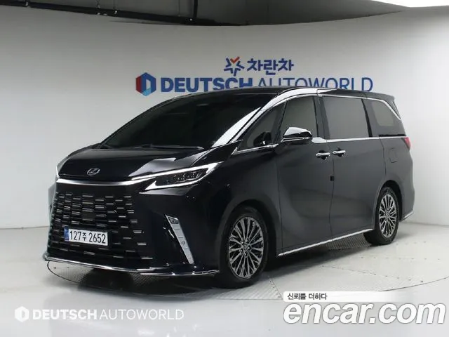 Lexus LM 2025 — photo 1