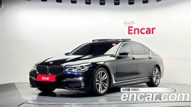 BMW 7-Series 2018 — photo 1