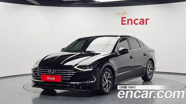 Hyundai Sonata 2022 — photo 1