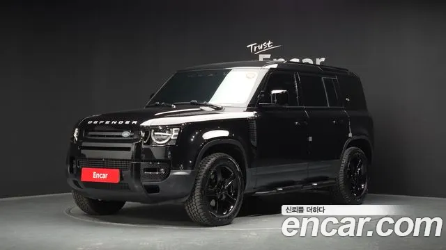 Land Rover Defender 2022 — photo 1
