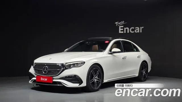 Mercedes-Benz E-Class 2026 — photo 1