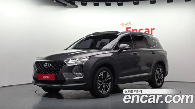 Hyundai Santafe 2019 — photo 1