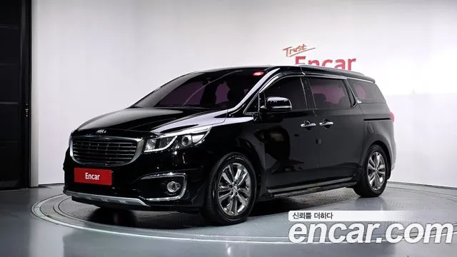 Kia Canival 2018 — photo 1