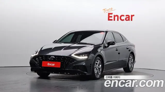 Hyundai Sonata 2022 — photo 1