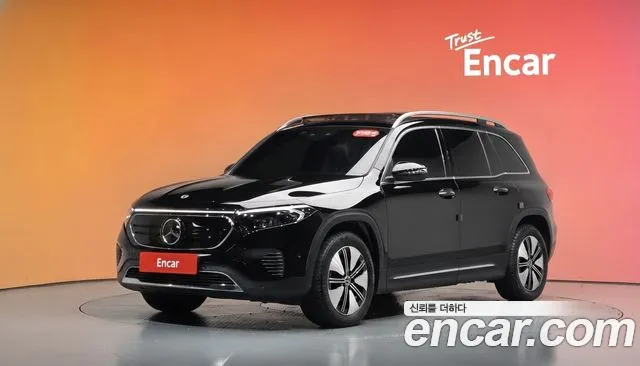 Mercedes-Benz EQB 2024 — photo 1