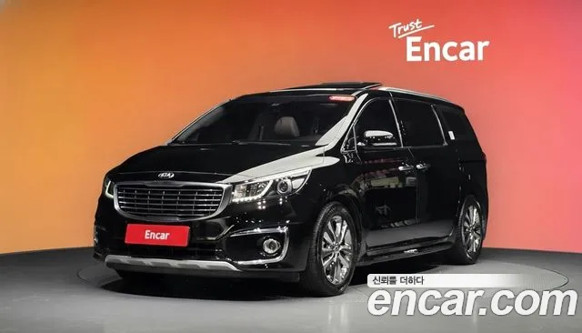 Kia Canival 2017 — photo 1