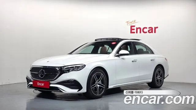 Mercedes-Benz E-Class 2026 — photo 1