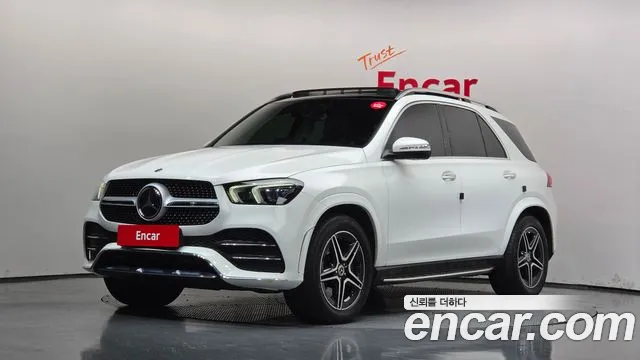 Mercedes-Benz GLE-Class 2020 — photo 1