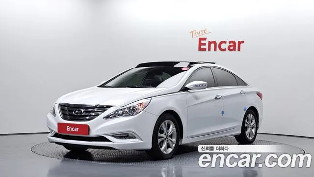 Hyundai Sonata 2010 — photo 1
